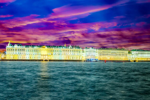 Palacio de Invierno y Museo del Hermitage San Petersburgo Rusia