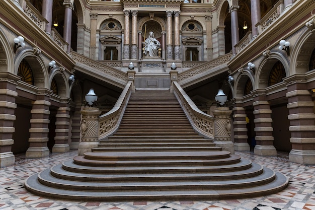 Foto el palacio de justicia es la sede del tribunal supremo de austria