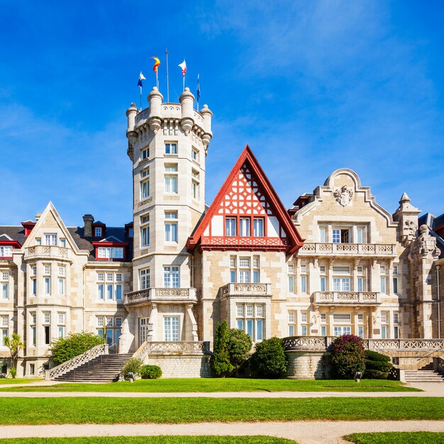 El Palacio de la Magdalena o Palacio de la Magdalena es un palacio ubicado en la Península de la Magdalena en la ciudad de Santander, España.