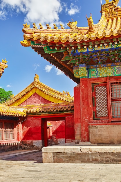 Paläste, Pagoden innerhalb des Territoriums des Museums der Verbotenen Stadt in Peking im Herzen der Stadt, China.