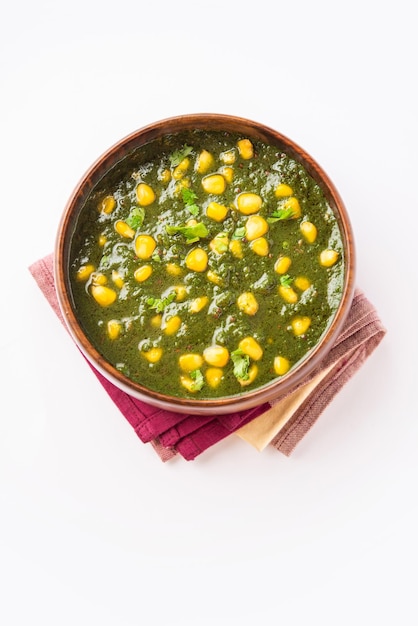 Palak maíz dulce sabzi también conocido como espinaca Makai curry sabji menú de platos principales del norte de la India