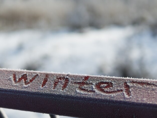 palavra escrita na neve