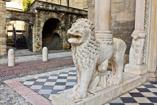 Palazzo del Podesta in der Altstadt, Bergamo, Italien