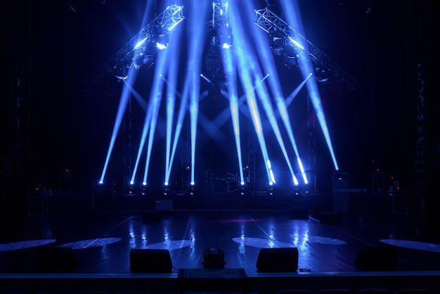 Foto palco livre com luzes