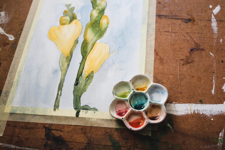 Paleta de acuarelas en forma de flor