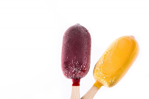 Paleta amarilla y roja aislada en blanco