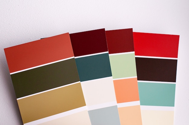 Paleta de cores com várias amostras.