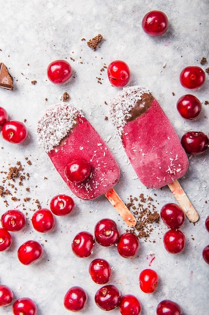 Paletas de cereza veganas caseras