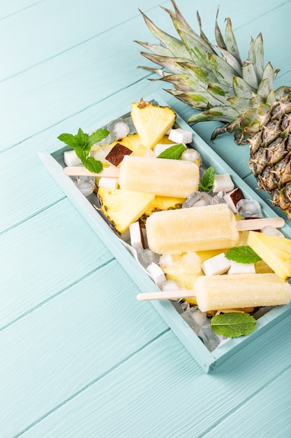 Paletas De Coco A La Piña