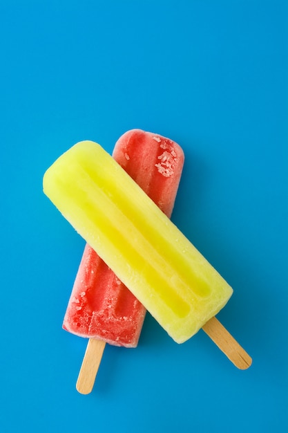 Paletas de fresa y limón