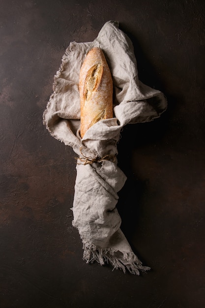 Pan artesano de baguette.
