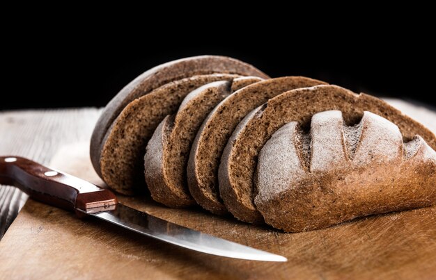 Pan de centeno en rodajas