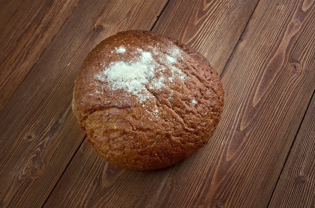 Pan de centeno rústico - Pan tradicional recién horneado