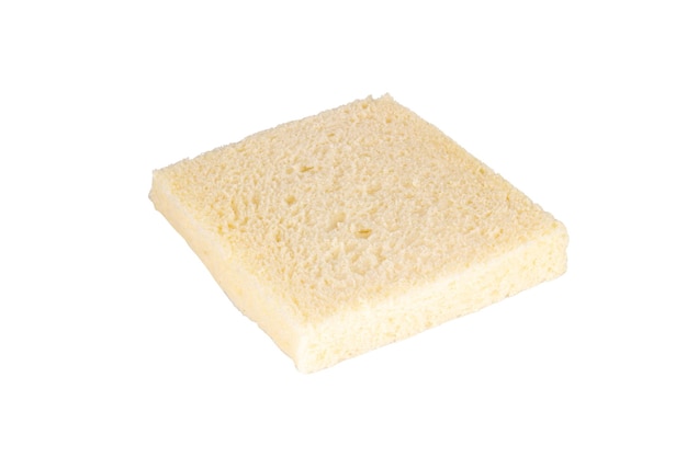 Pan sin corteza aislado en el borde de fondo blanco