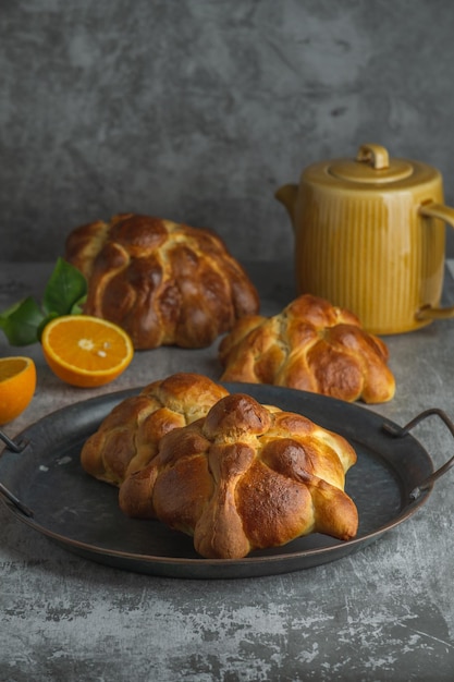 Pan de muertos mexicano para o dia dos mortos Vista superior