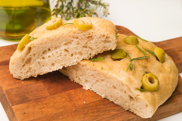 Pan Focaccia De Ajo Y Romero Fácil