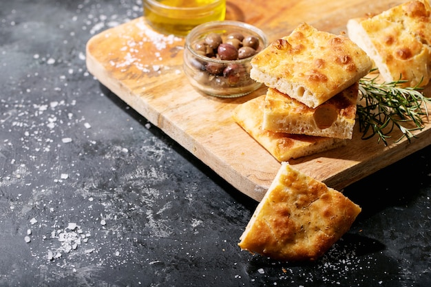 Pan de focaccia al horno