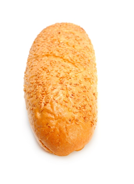 Pan francés aislado en blanco
