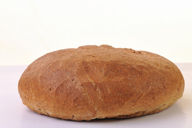 pan fresco alimento producto saludable aislado en blanco