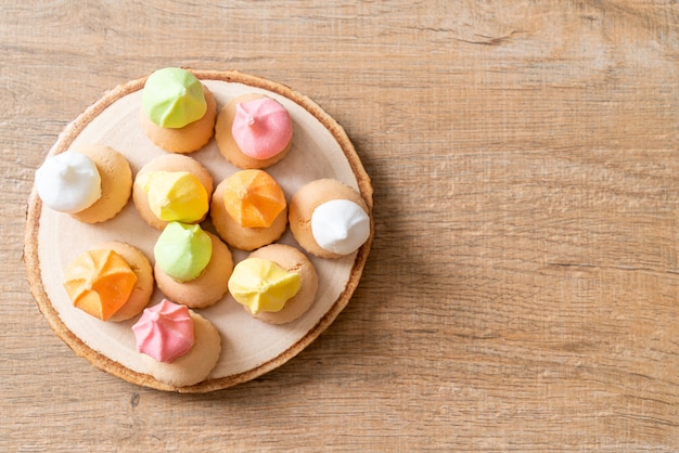 pan de galleta con azúcar de colores