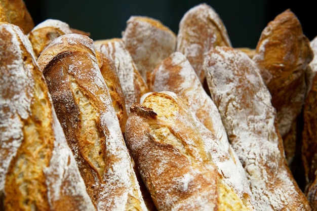 Pan italiano tradicional en el puesto en el mercado de Florencia, Toscana, Italia