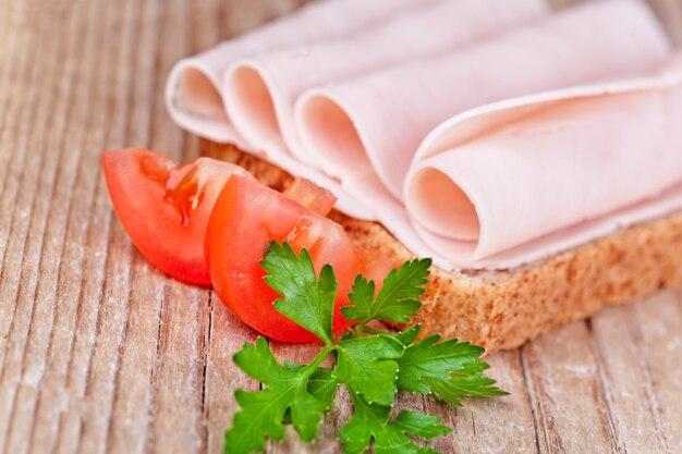 Pan Con Jamón Rebanado