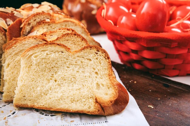 Pan de Pascua en una mesa