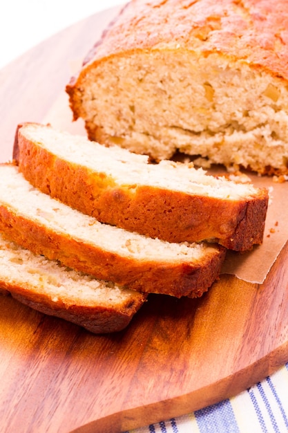 Pan de plátano casero de receta clásica.