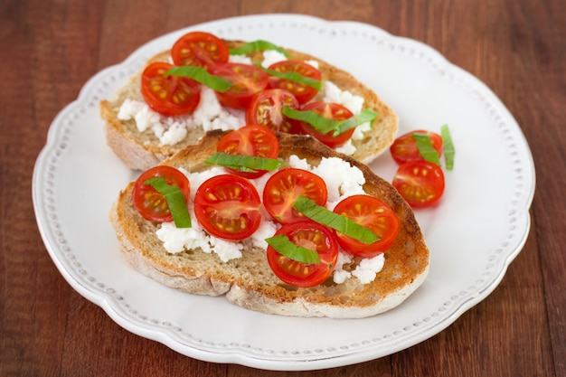 Pan con tomate