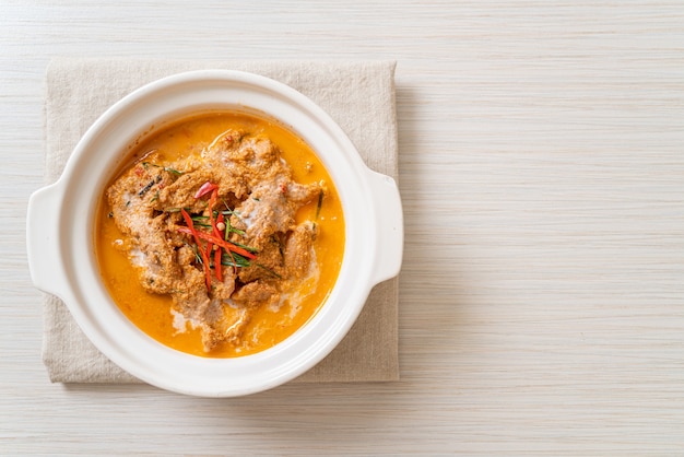 Panang Curry mit Schweinefleisch