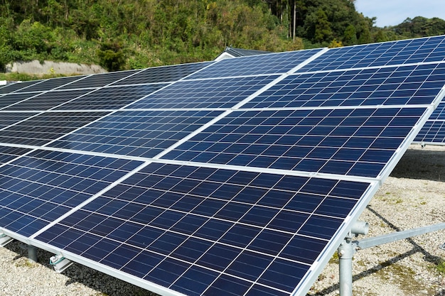 Panel solar en campo