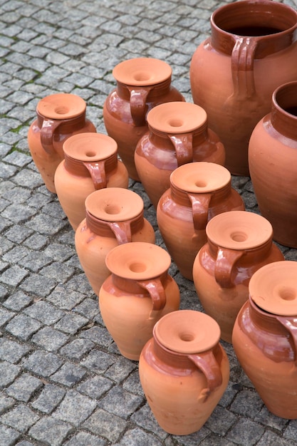 Panelas de barro em Évora, Portugal