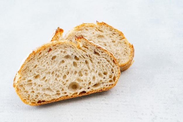 Panes cortados para que sea más fácil de comer