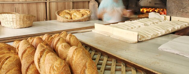 Panes horneados en el horno