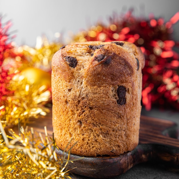 Panettone postre navideño dulce horneado tradicional pastel de pascua comida fresca comida snack