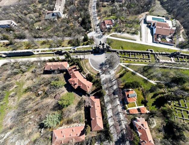 Foto panorama aéreo de la ciudad de hisarya, bulgaria