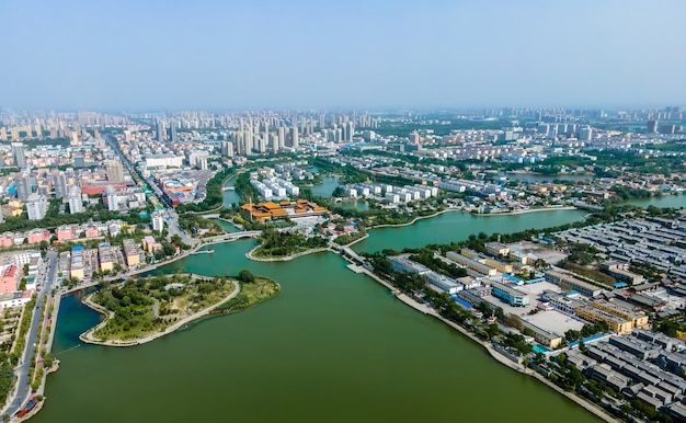 Panorama aéreo da antiga cidade de Dongchang em Liaocheng, província de Shandong