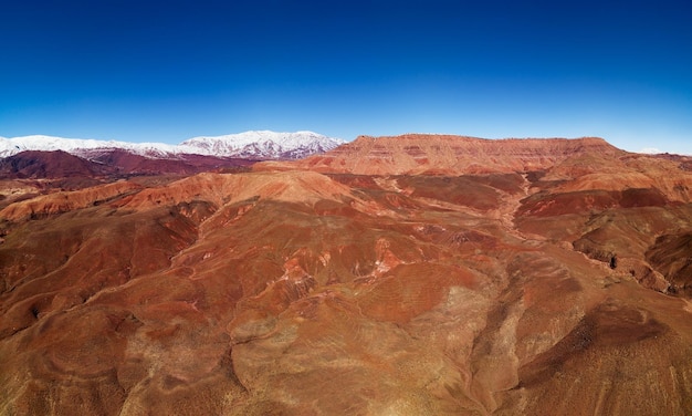 Panorama aéreo de las montañas del atlas