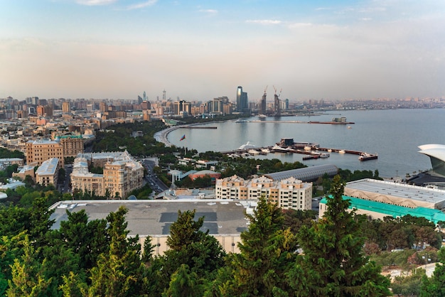 Panorama de la ciudad de Bakú
