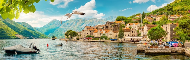 Panorama da Baía de Kotor