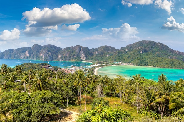 Panorama da ilha Phi Phi Don, Tailândia