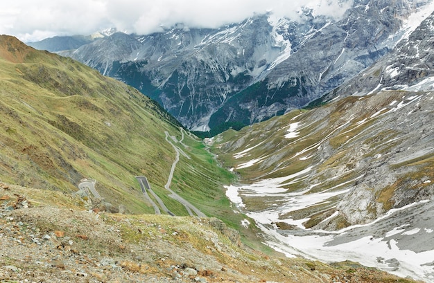 Panorama da passagem de Stelvio, Itália