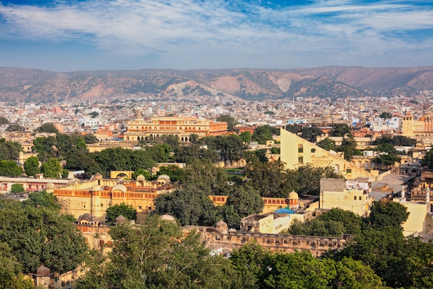 Panorama da vista aérea de Jaipur, Rajastão, Índia