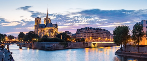 Panorama de paris notre dame