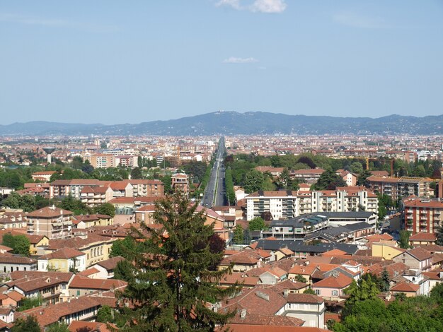 Panorama de Torino visto das colinas de Rivoli