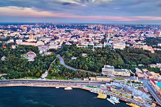 Panorama do centro da cidade de Kiev, capital da Ucrânia