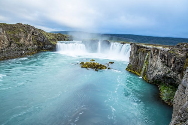 Panorama espetacular da cachoeira Godafoss vista de cima, Islândia