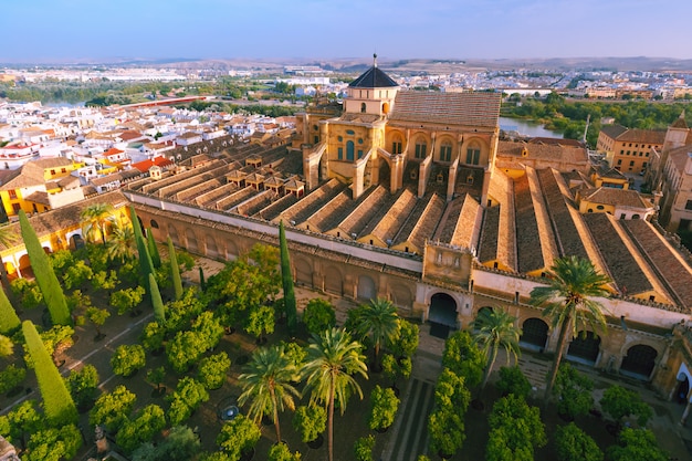 Panorama de la mezquita en Córdoba, España