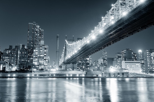 PANORAMA NOCTURNO DE LA CIUDAD DE NUEVA YORK