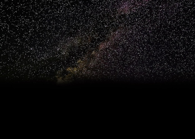 panorama nocturno dramático de la galaxia negra desde la luna blanca universo espacio en el cielo nocturno